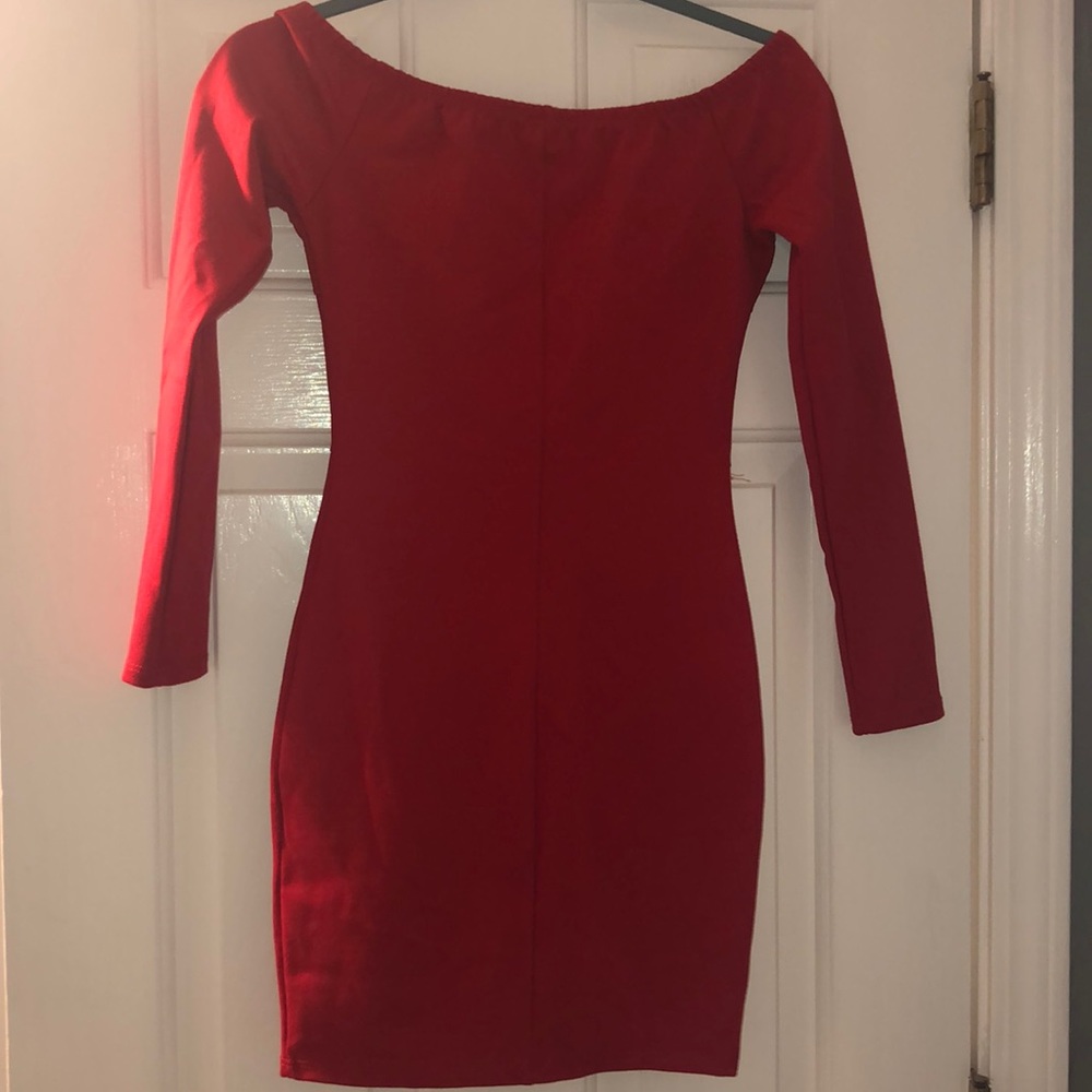 Red Dress - Picture 2 of 2